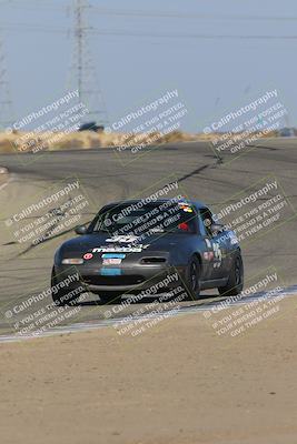 media/Oct-29-2022-CalClub SCCA (Sat) [[e05833b2e9]]/Race Group 3/Qualifying (Outside Grapevine)/